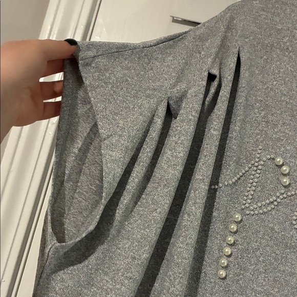 Chic Gray Women's Short Sleeve Tunic Top - Picture 4 of 7